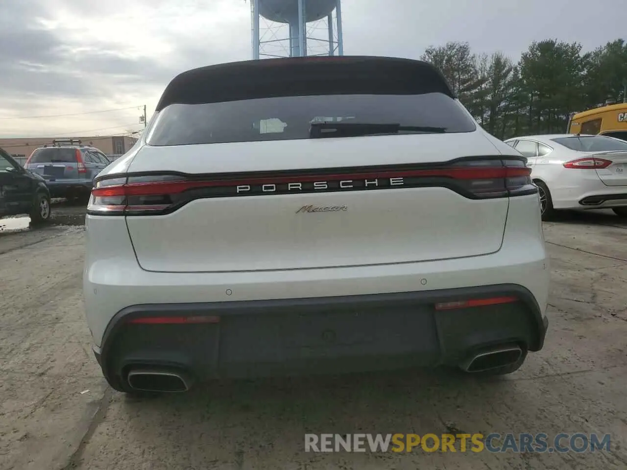 6 fotografías del automóvil dañado WP1AA2A59PLB11919 PORSCHE MACAN BASE 2023