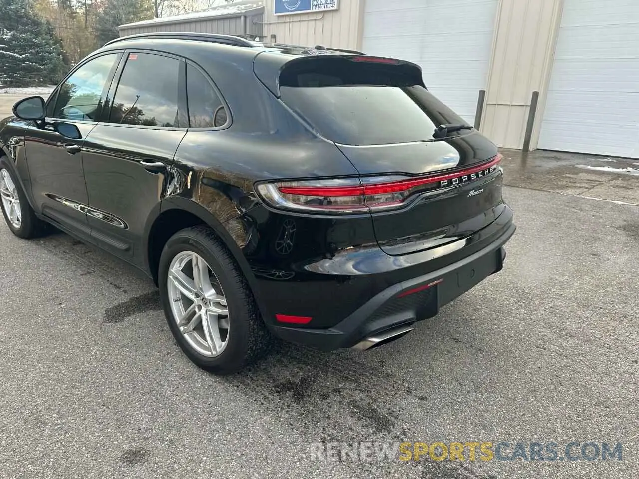 3 fotografías del automóvil dañado WP1AA2A59PLB12875 PORSCHE MACAN BASE 2023