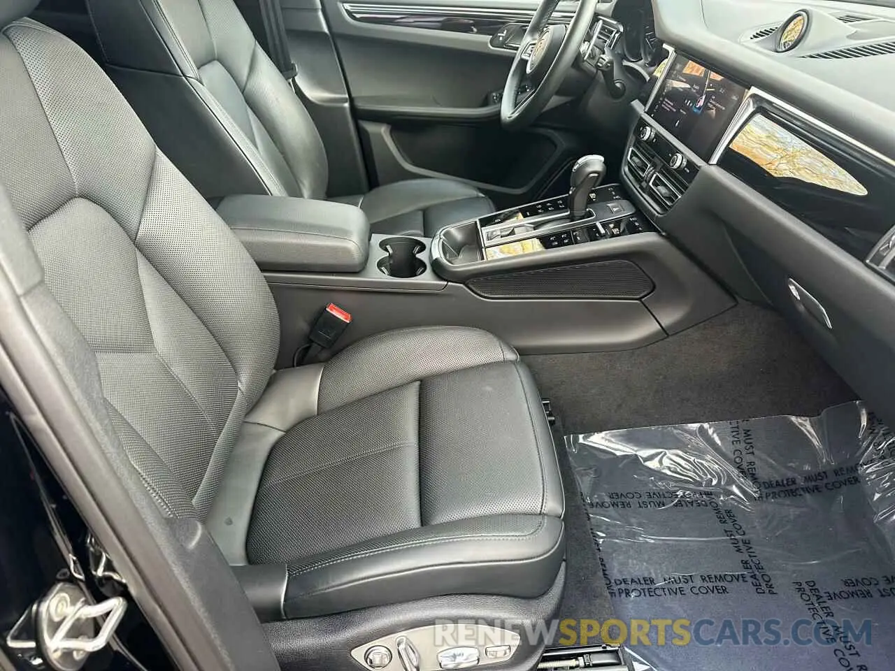 5 fotografías del automóvil dañado WP1AA2A59PLB12875 PORSCHE MACAN BASE 2023