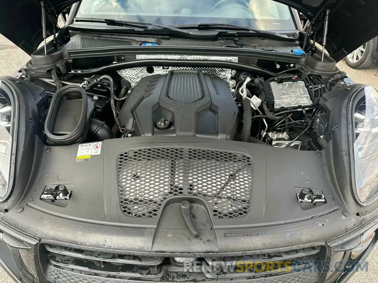 7 fotografías del automóvil dañado WP1AA2A59PLB12875 PORSCHE MACAN BASE 2023