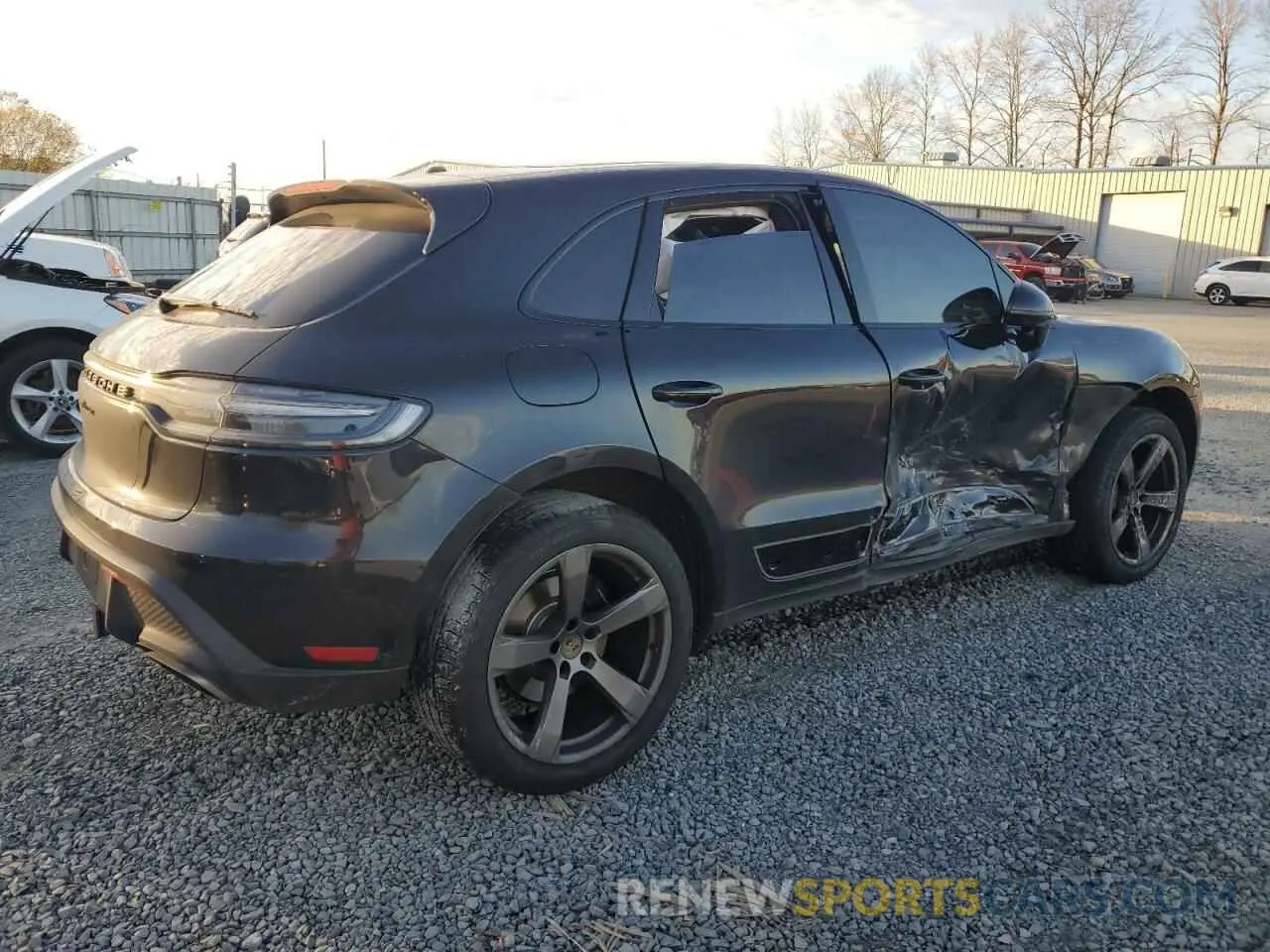 3 fotografías del automóvil dañado WP1AA2A59PLB19003 PORSCHE MACAN BASE 2023