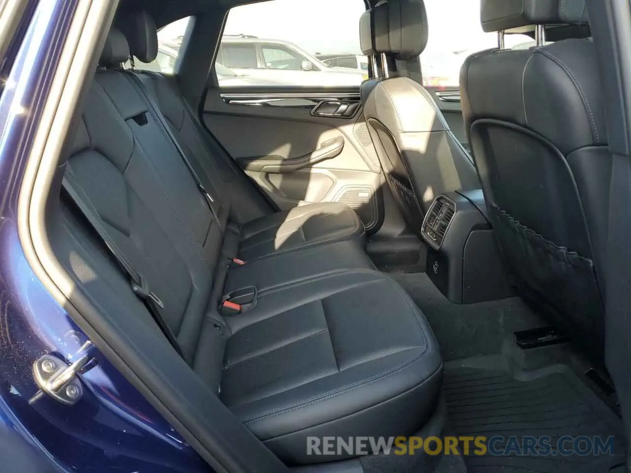 10 fotografías del automóvil dañado WP1AA2A59PLB21074 PORSCHE MACAN BASE 2023
