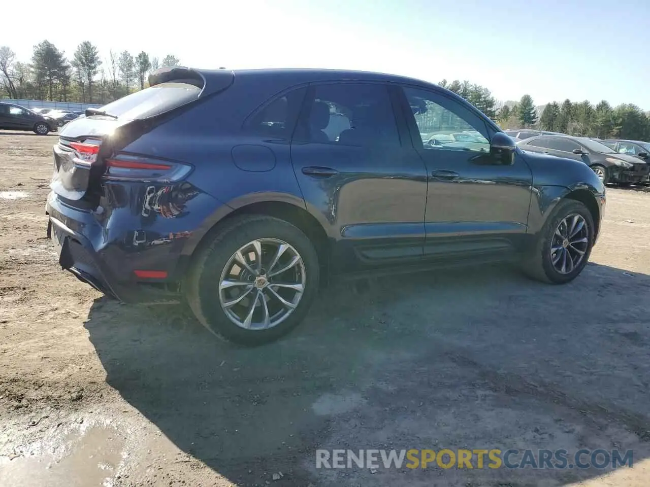 3 fotografías del automóvil dañado WP1AA2A5XPLB05563 PORSCHE MACAN BASE 2023