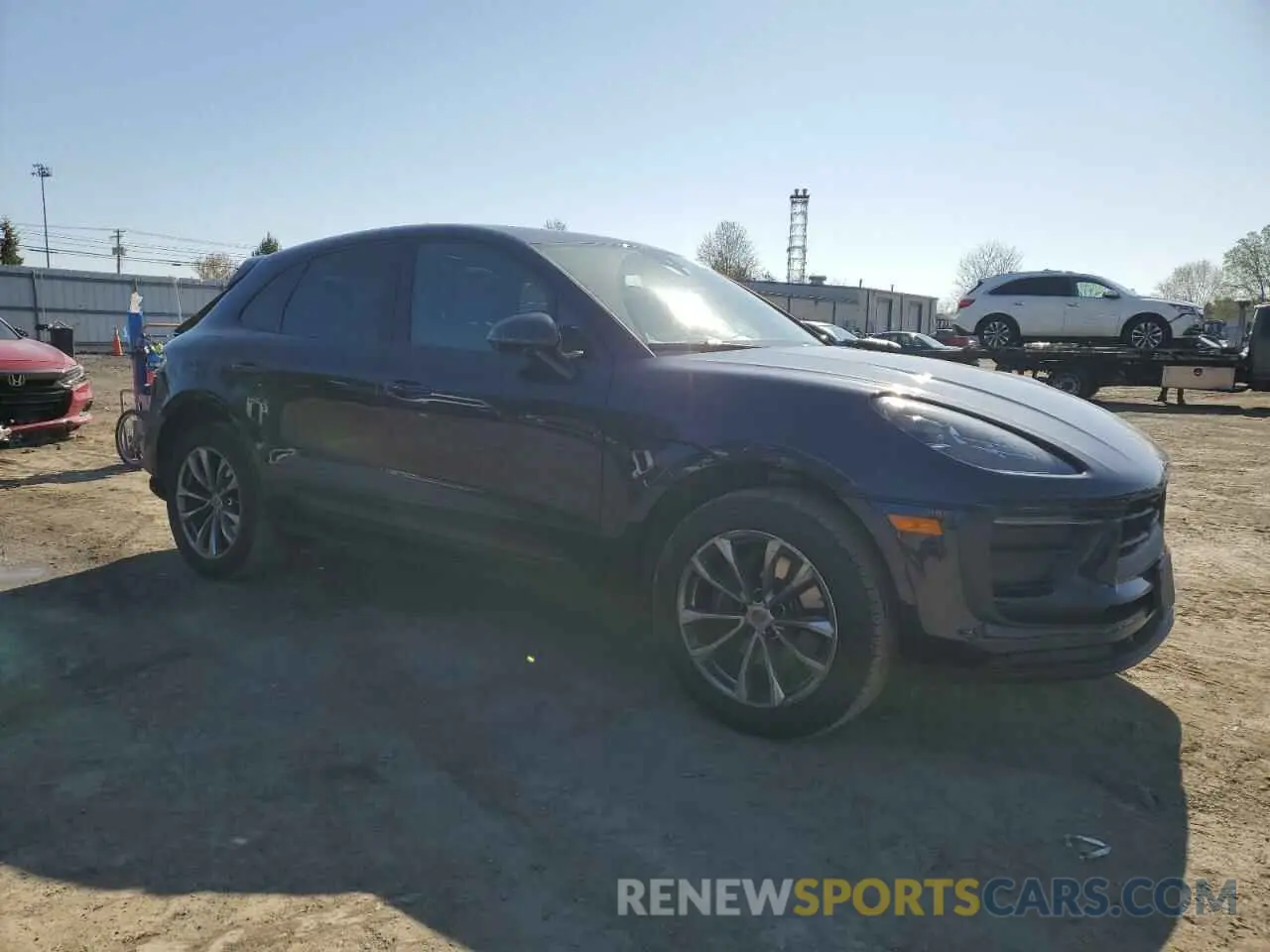 4 fotografías del automóvil dañado WP1AA2A5XPLB05563 PORSCHE MACAN BASE 2023