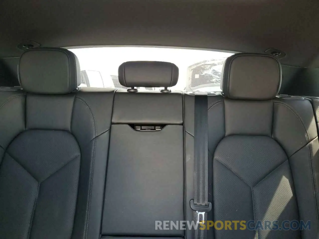 10 fotografías del automóvil dañado WP1AA2A5XPLB09144 PORSCHE MACAN BASE 2023