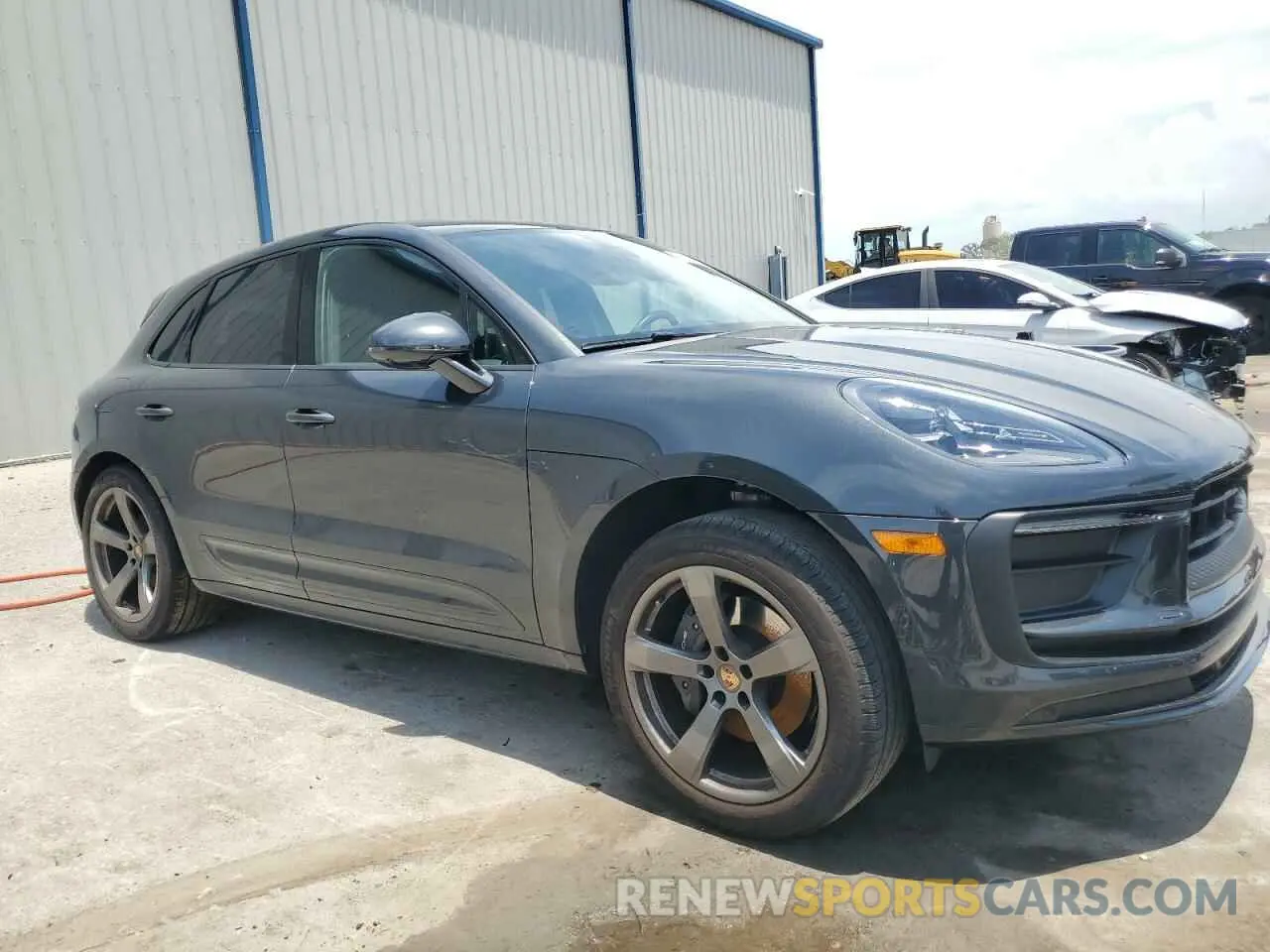 4 fotografías del automóvil dañado WP1AA2A50RLB02092 PORSCHE MACAN BASE 2024