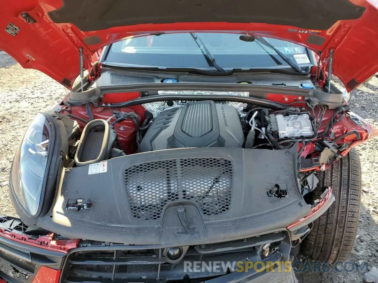 12 fotografías del automóvil dañado WP1AA2A50RLB17367 PORSCHE MACAN BASE 2024