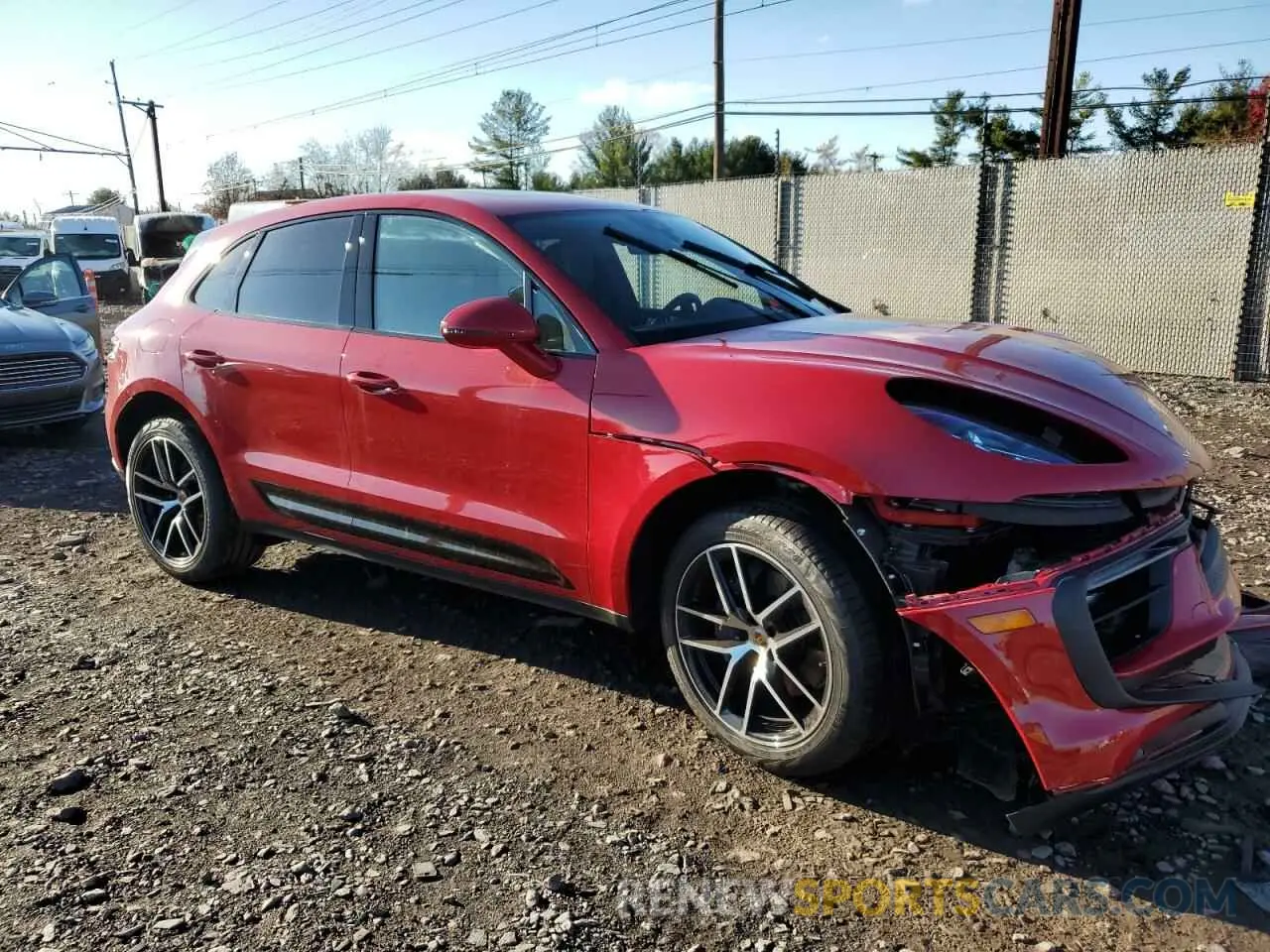 4 fotografías del automóvil dañado WP1AA2A50RLB17367 PORSCHE MACAN BASE 2024