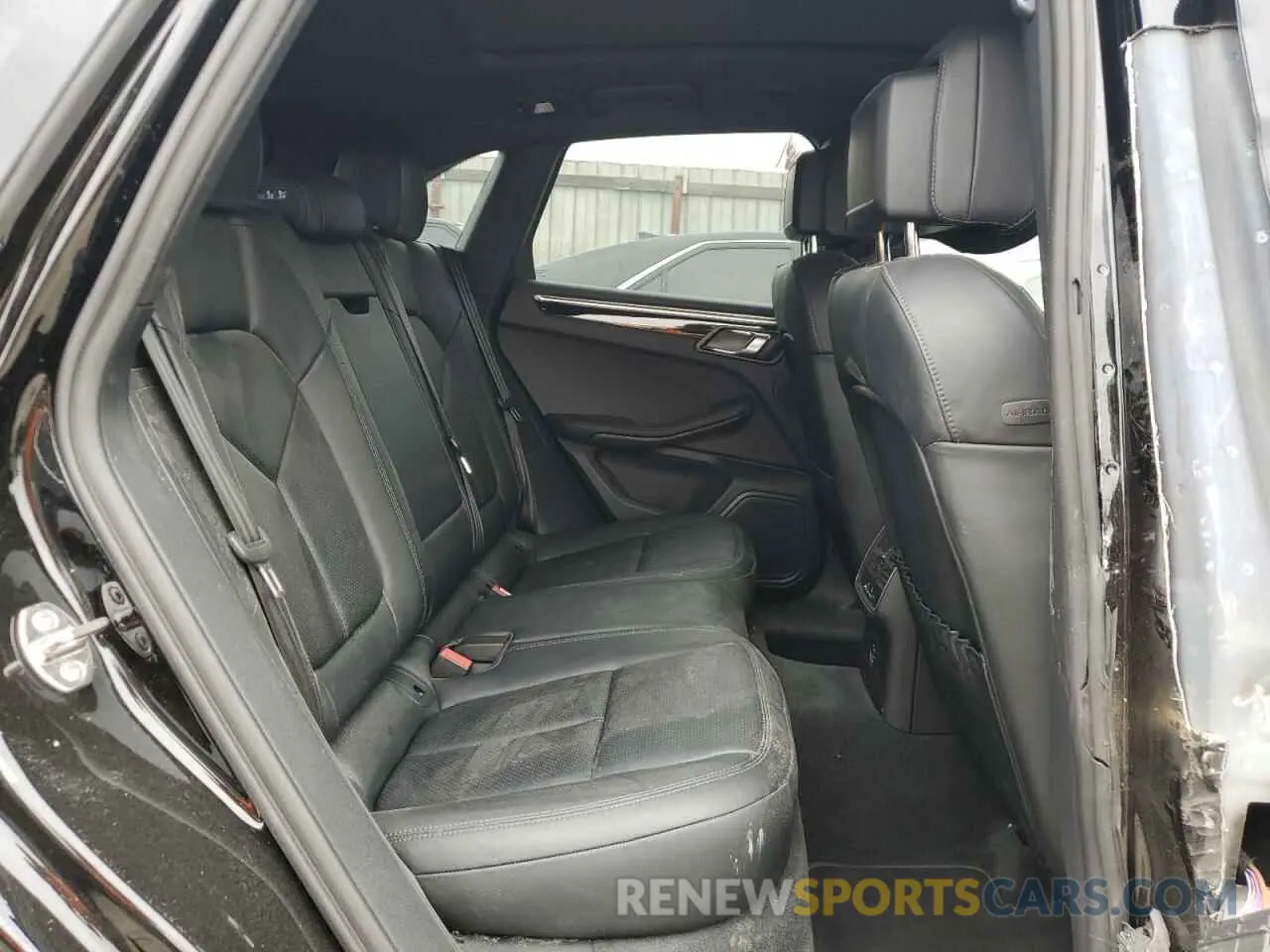 11 fotografías del automóvil dañado WP1AA2A51RLB12470 PORSCHE MACAN BASE 2024