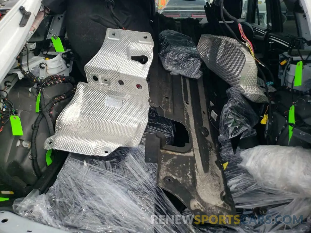 13 fotografías del automóvil dañado WP1AA2A51RLB15983 PORSCHE MACAN BASE 2024