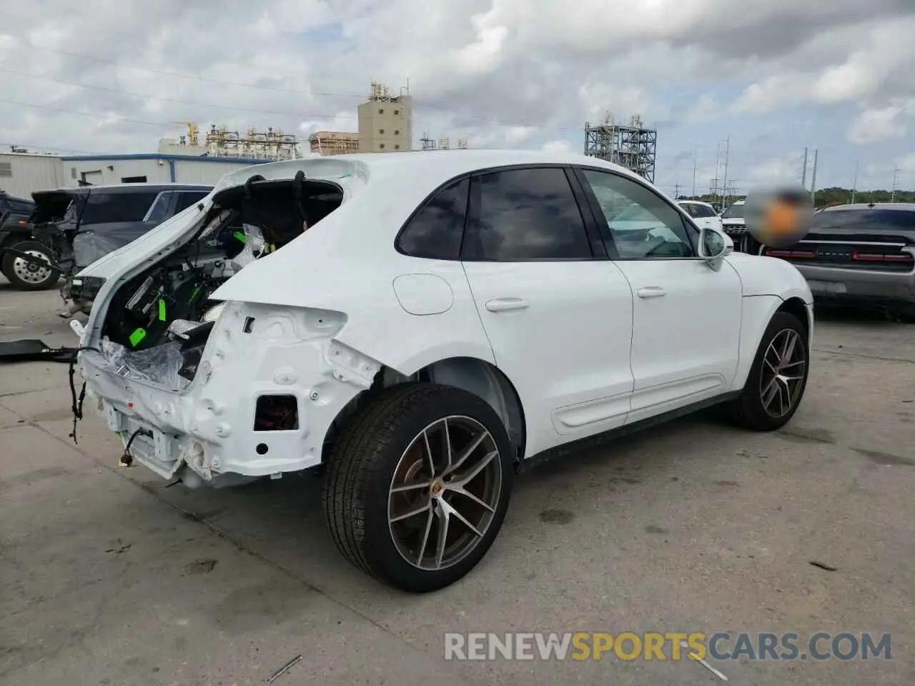 3 fotografías del automóvil dañado WP1AA2A51RLB15983 PORSCHE MACAN BASE 2024