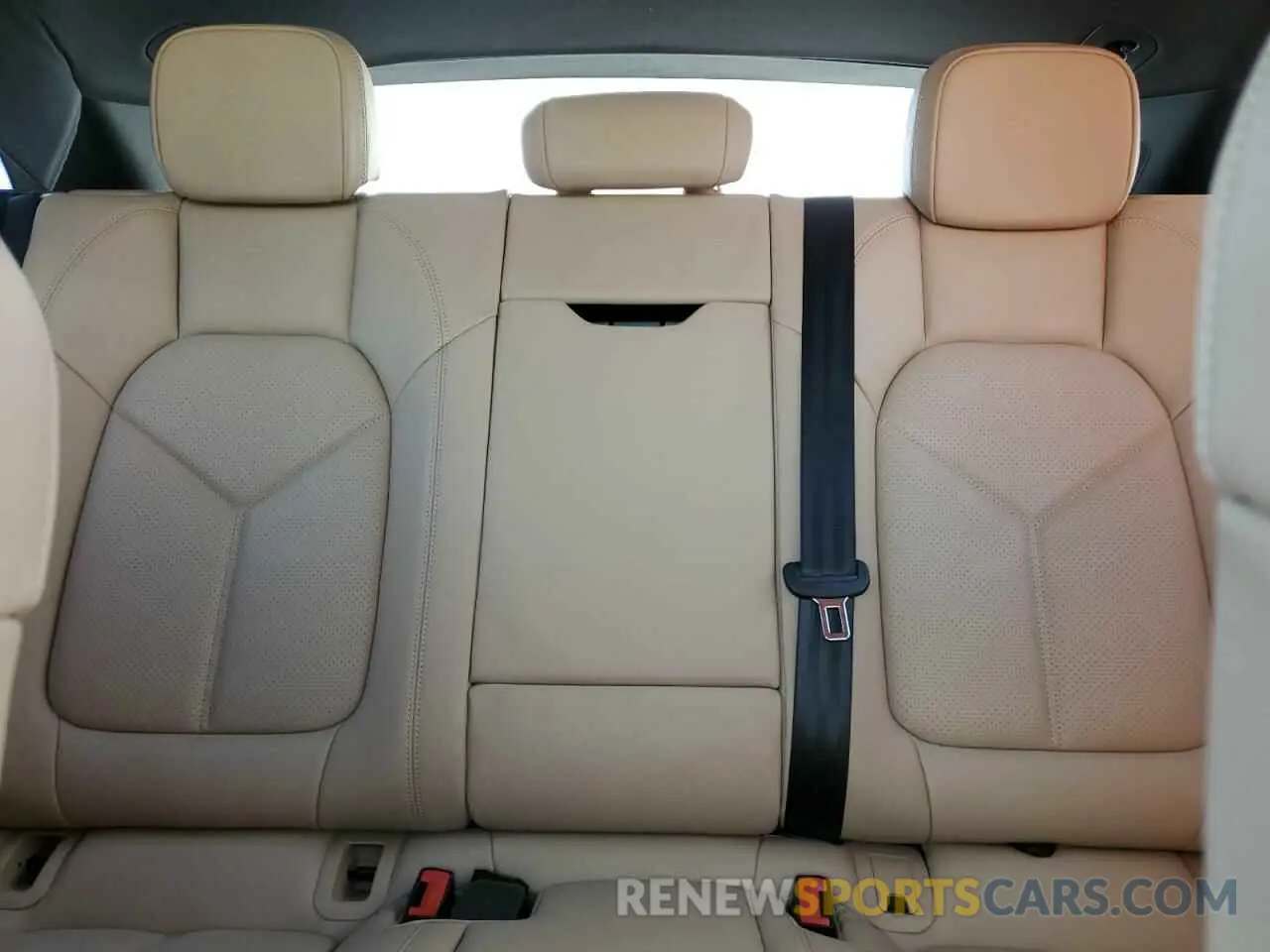 10 fotografías del automóvil dañado WP1AA2A52RLB05768 PORSCHE MACAN BASE 2024