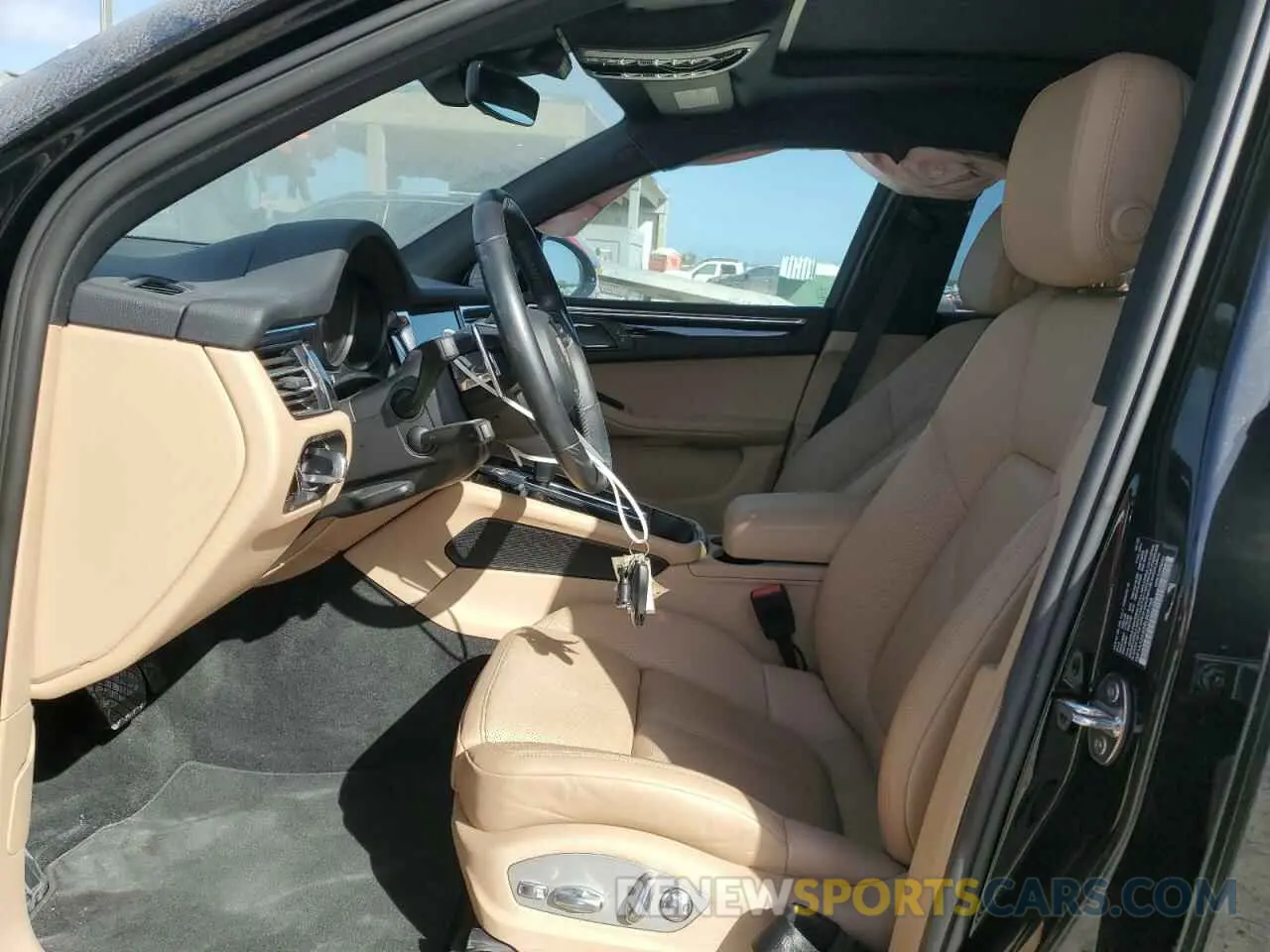 7 fotografías del automóvil dañado WP1AA2A52RLB05768 PORSCHE MACAN BASE 2024
