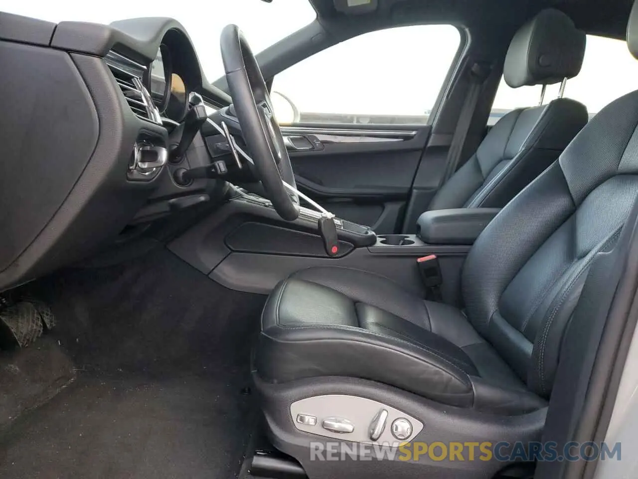 7 fotografías del automóvil dañado WP1AA2A53RLB11434 PORSCHE MACAN BASE 2024