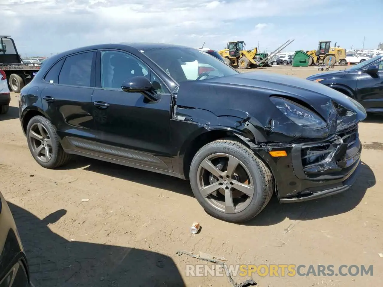 4 fotografías del automóvil dañado WP1AA2A54RLB13290 PORSCHE MACAN BASE 2024