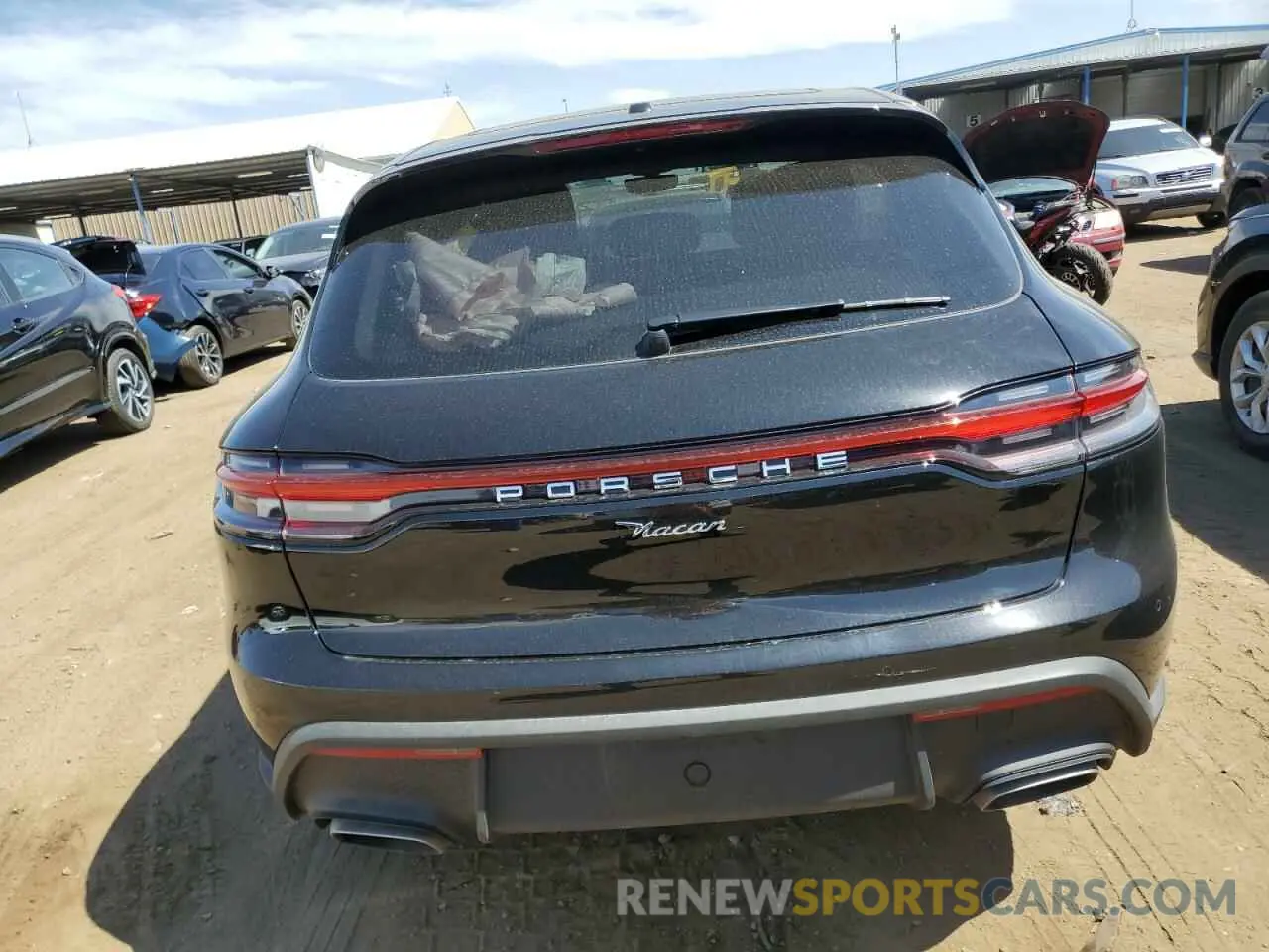 6 fotografías del automóvil dañado WP1AA2A54RLB13290 PORSCHE MACAN BASE 2024