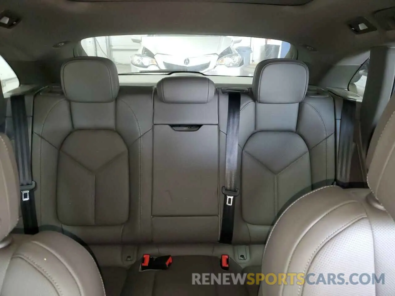 10 fotografías del automóvil dañado WP1AA2A55RLB06705 PORSCHE MACAN BASE 2024