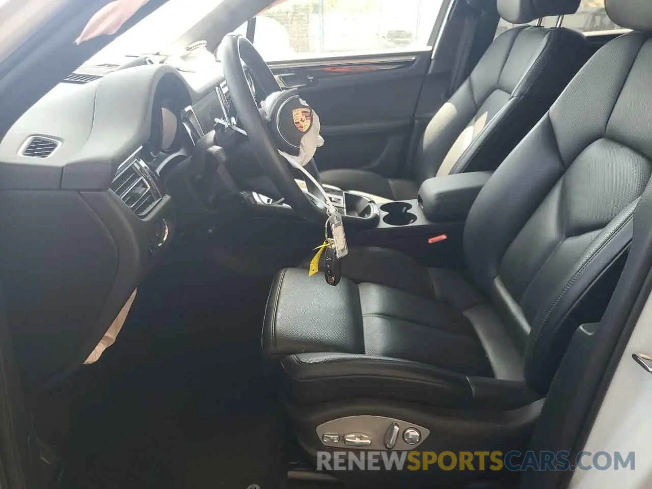 7 fotografías del automóvil dañado WP1AA2A55RLB16246 PORSCHE MACAN BASE 2024