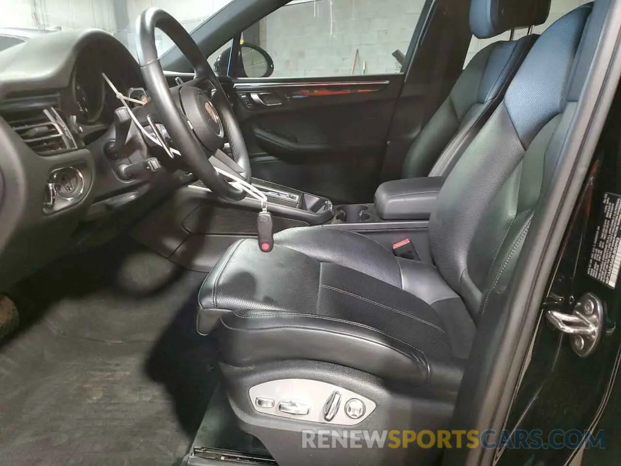 7 fotografías del automóvil dañado WP1AA2A56RLB00993 PORSCHE MACAN BASE 2024