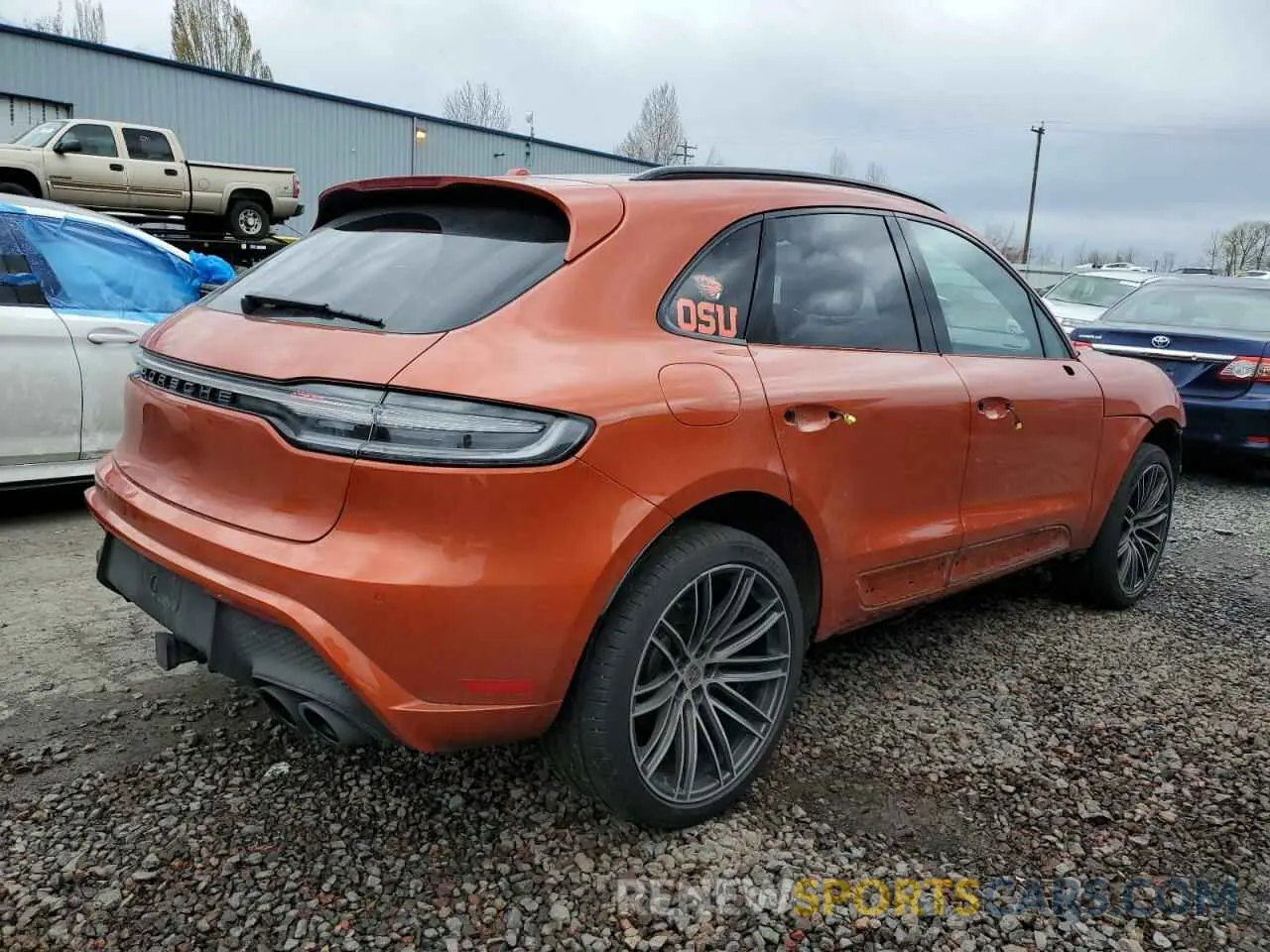 3 fotografías del automóvil dañado WP1AA2A58RLB16144 PORSCHE MACAN BASE 2024