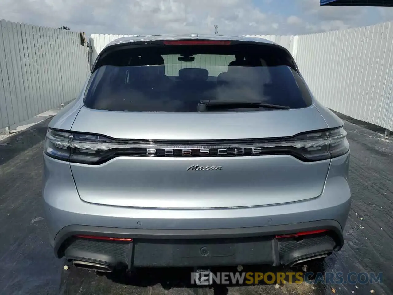 6 fotografías del automóvil dañado WP1AA2A59RLB07100 PORSCHE MACAN BASE 2024