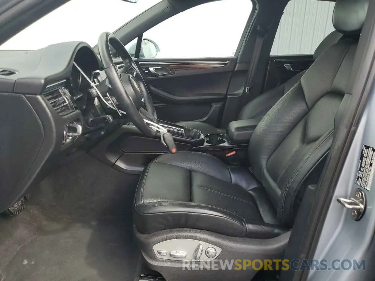 7 fotografías del automóvil dañado WP1AA2A59RLB07100 PORSCHE MACAN BASE 2024