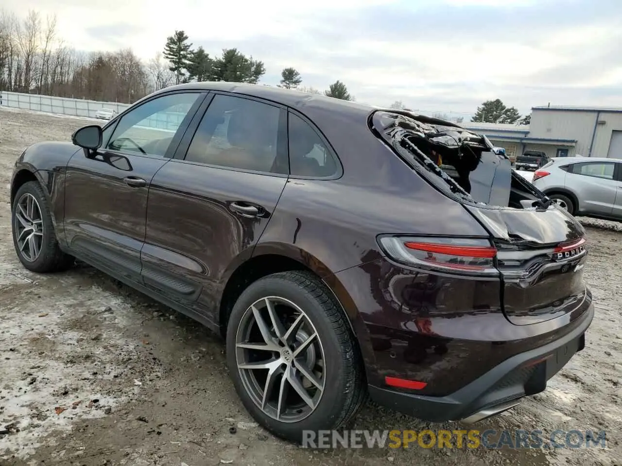 2 fotografías del automóvil dañado WP1AA2A51SLB03550 PORSCHE MACAN BASE 2025