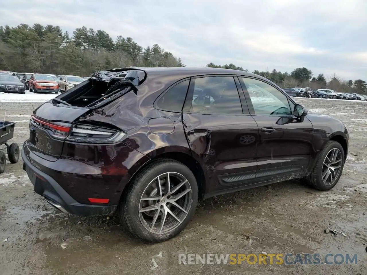 3 fotografías del automóvil dañado WP1AA2A51SLB03550 PORSCHE MACAN BASE 2025
