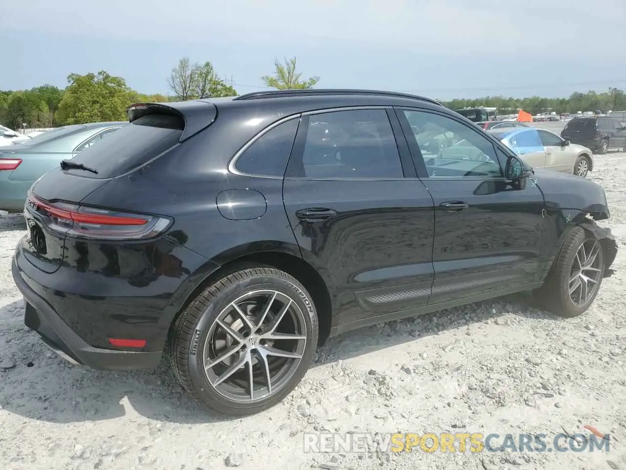 3 fotografías del automóvil dañado WP1AA2A52SLB05954 PORSCHE MACAN BASE 2025