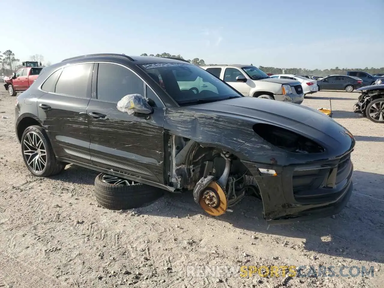 4 fotografías del automóvil dañado WP1AA2A55SLB00084 PORSCHE MACAN BASE 2025