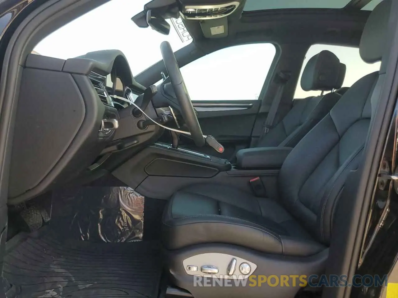 7 fotografías del automóvil dañado WP1AA2A55SLB00084 PORSCHE MACAN BASE 2025