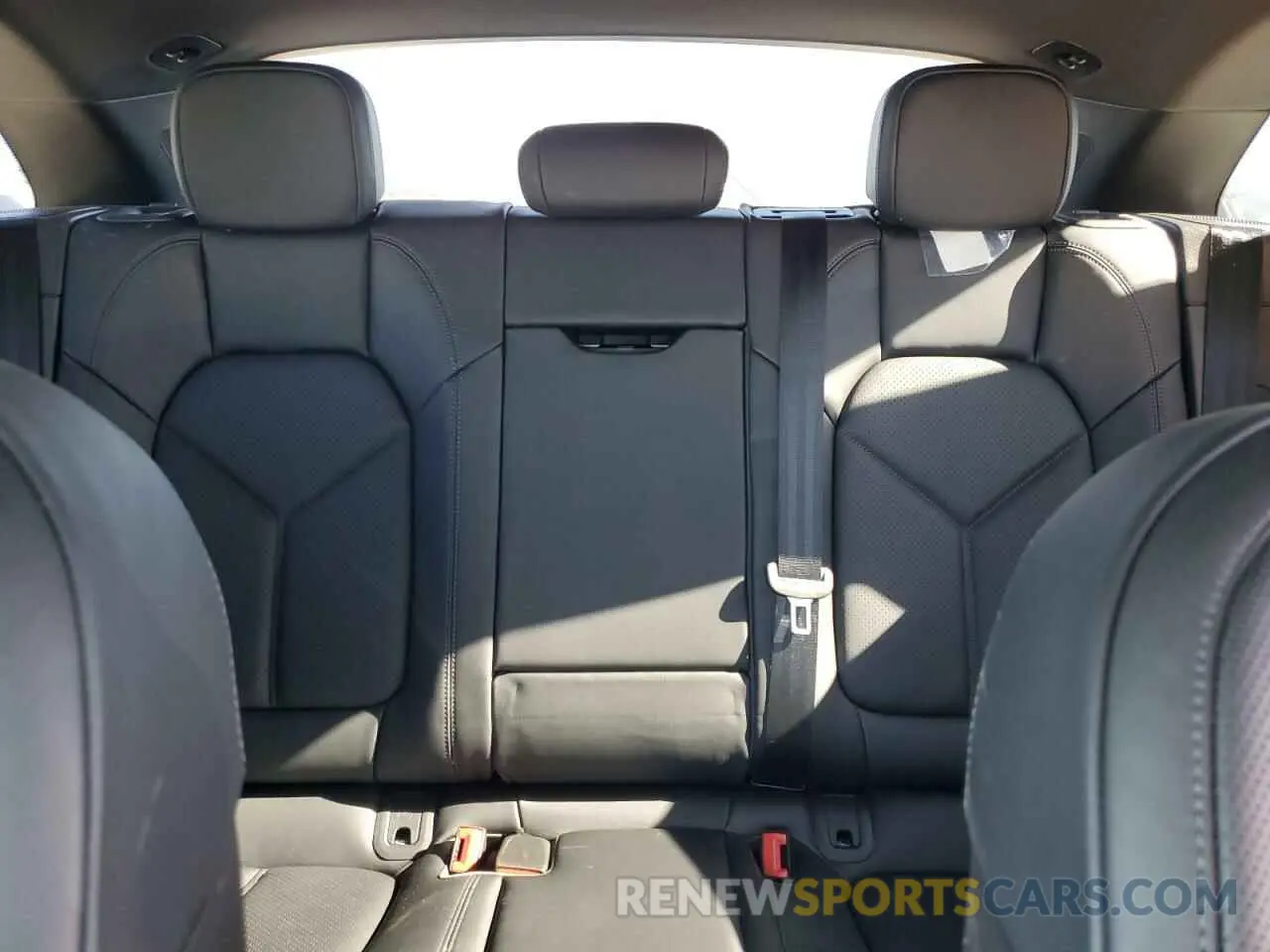 10 fotografías del automóvil dañado WP1AA2A59SLB01285 PORSCHE MACAN BASE 2025