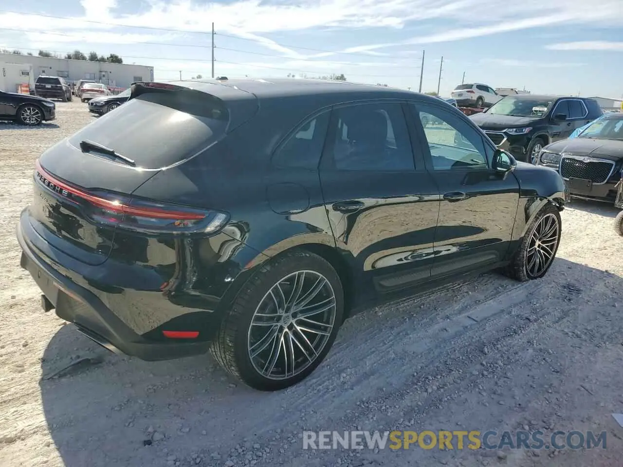 3 fotografías del automóvil dañado WP1AA2A59SLB01285 PORSCHE MACAN BASE 2025