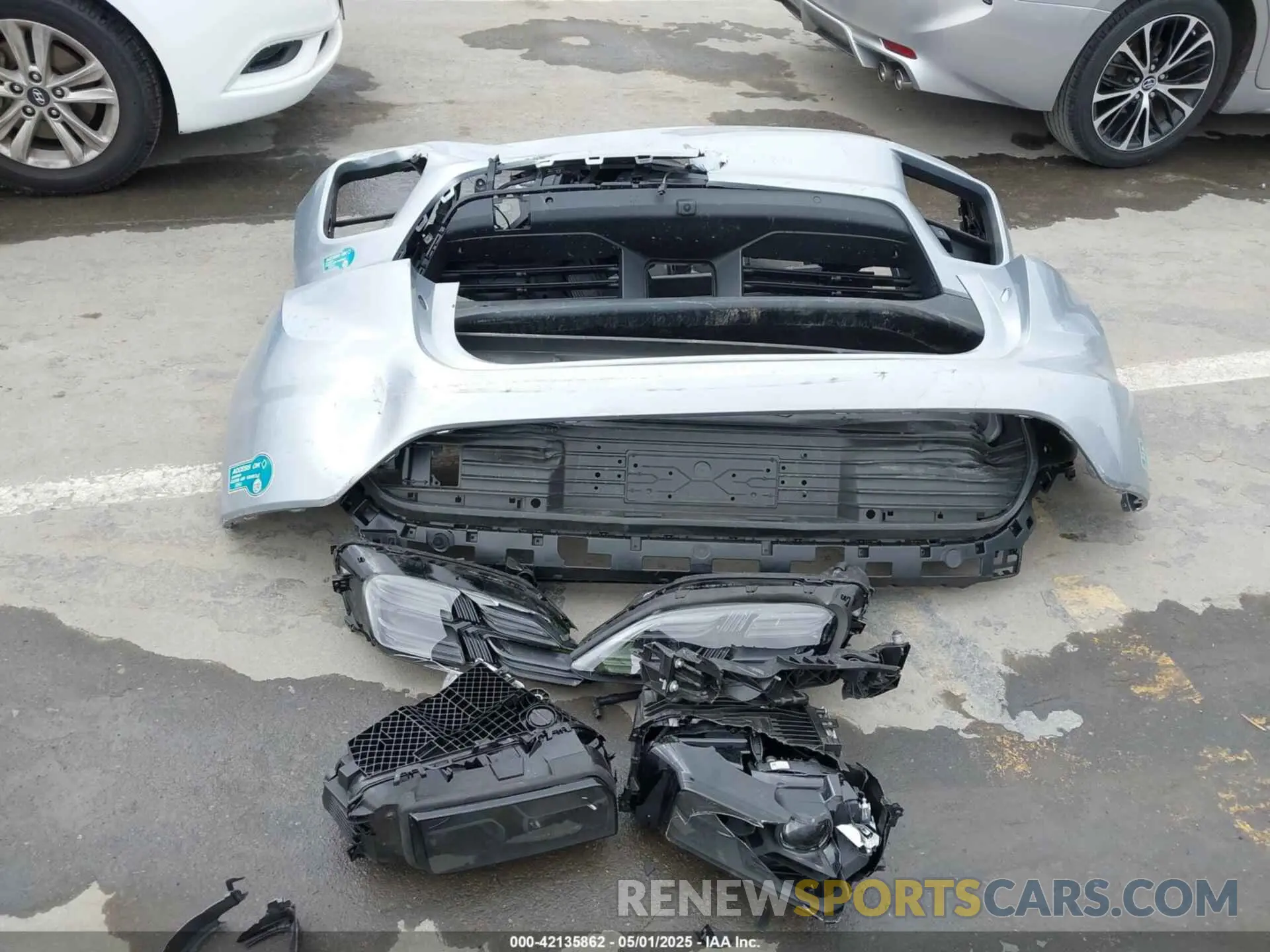 12 fotografías del automóvil dañado WP1AA2XA0RL002544 PORSCHE MACAN ELECTRIC 2024
