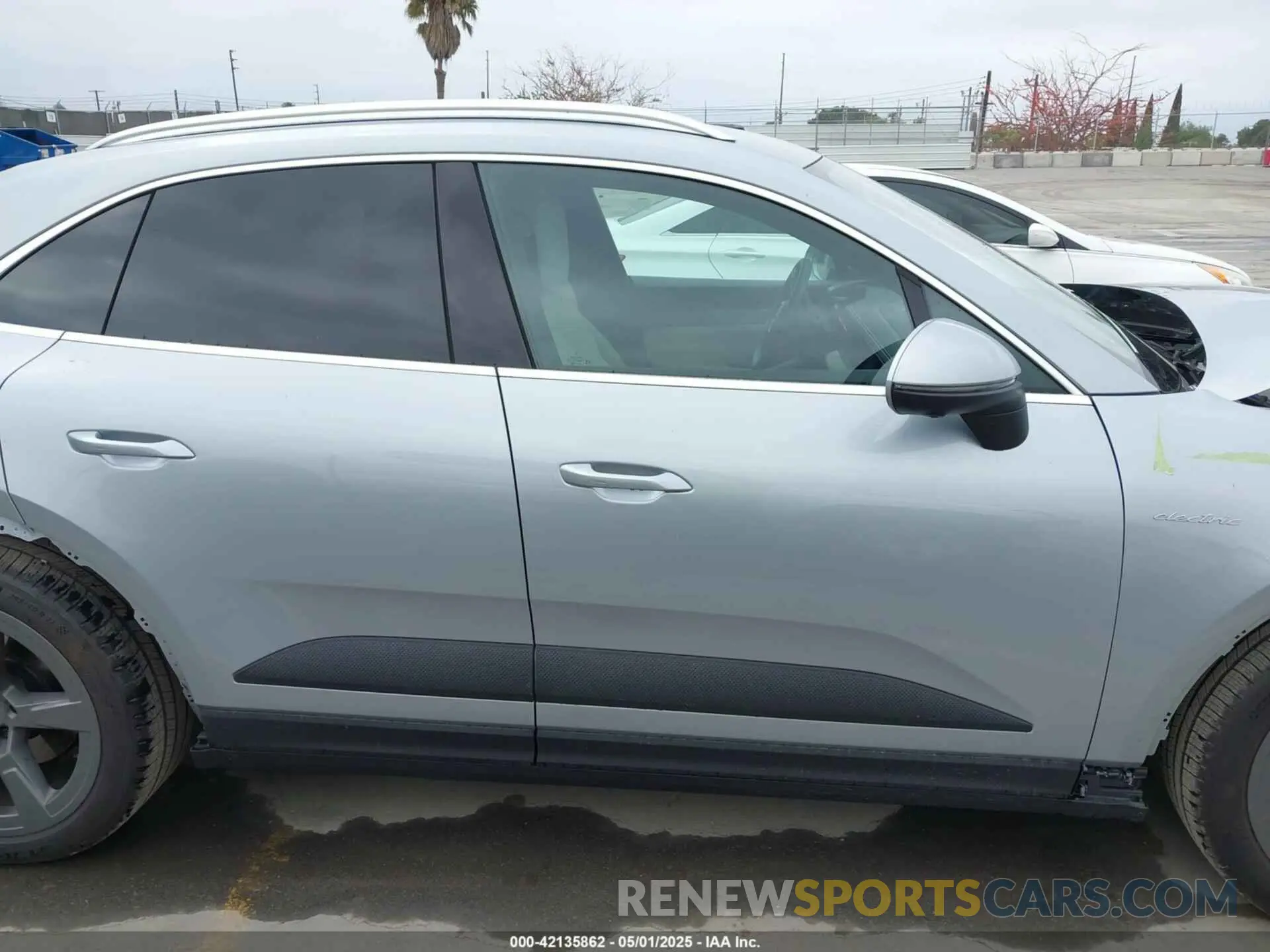 14 fotografías del automóvil dañado WP1AA2XA0RL002544 PORSCHE MACAN ELECTRIC 2024