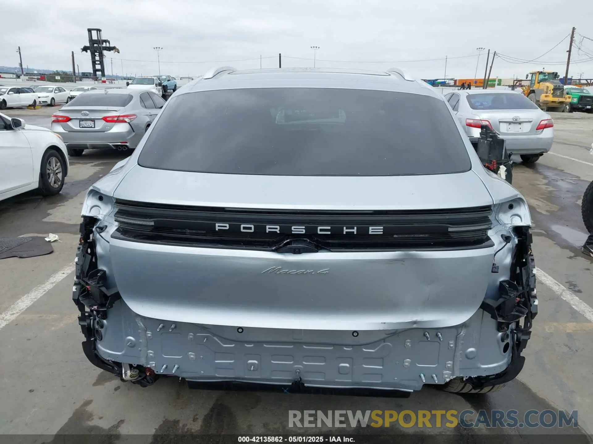 17 fotografías del automóvil dañado WP1AA2XA0RL002544 PORSCHE MACAN ELECTRIC 2024