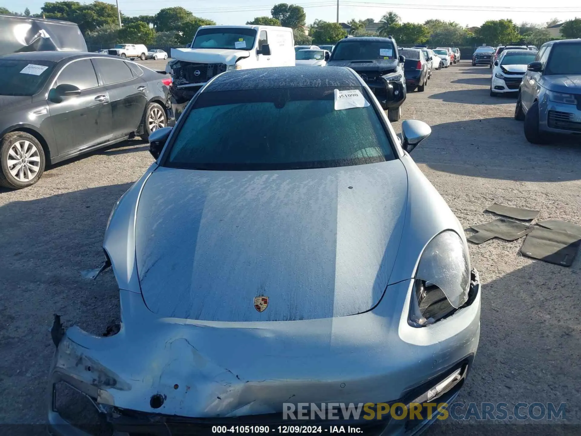 12 fotografías del automóvil dañado WP0AA2A70KL100349 PORSCHE PANAMERA 2019
