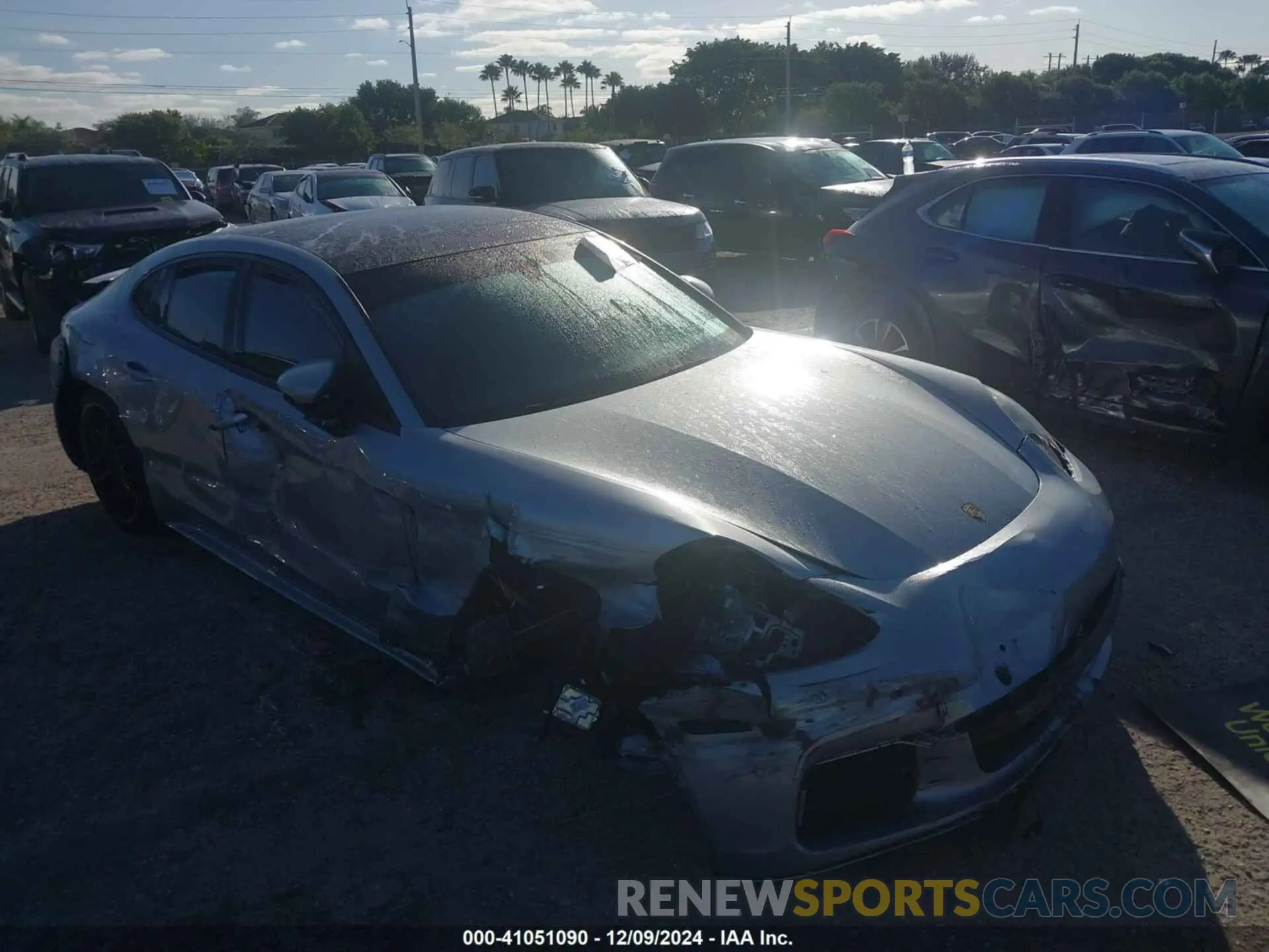 6 fotografías del automóvil dañado WP0AA2A70KL100349 PORSCHE PANAMERA 2019