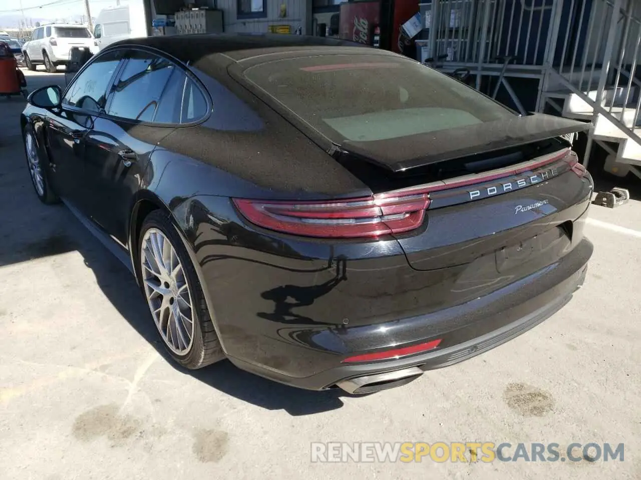 3 fotografías del automóvil dañado WP0AA2A73KL101124 PORSCHE PANAMERA 2019