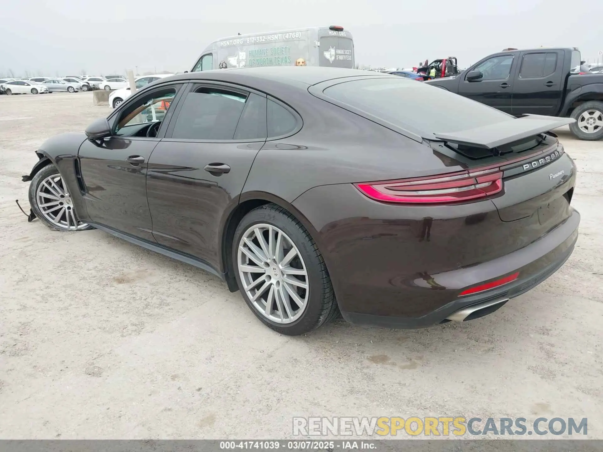 3 fotografías del automóvil dañado WP0AA2A76KL100288 PORSCHE PANAMERA 2019