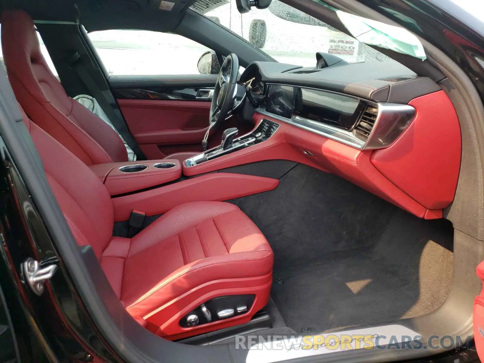 5 fotografías del automóvil dañado WP0AA2A77KL100705 PORSCHE PANAMERA 2019