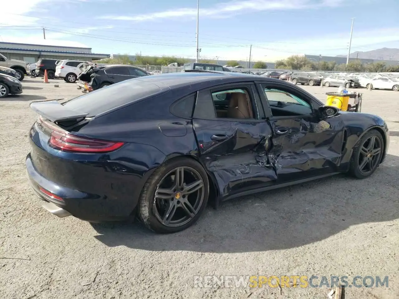 3 fotografías del automóvil dañado WP0AA2A74LL103143 PORSCHE PANAMERA 2020