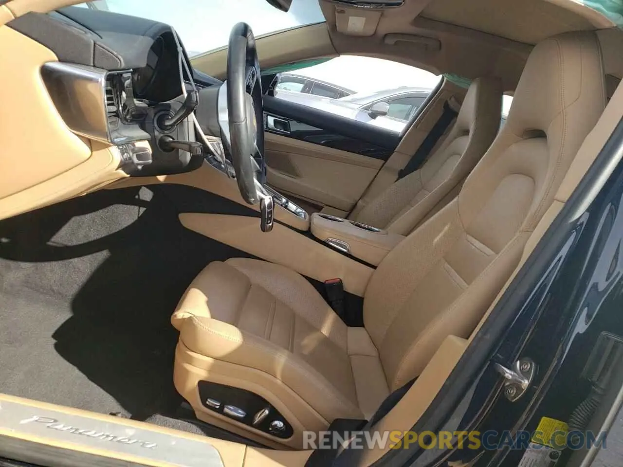 7 fotografías del automóvil dañado WP0AA2A74LL103143 PORSCHE PANAMERA 2020