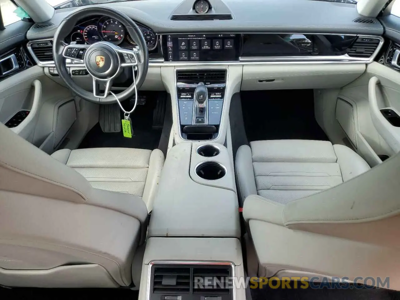 8 fotografías del automóvil dañado WP0AA2A76LL103709 PORSCHE PANAMERA 2020