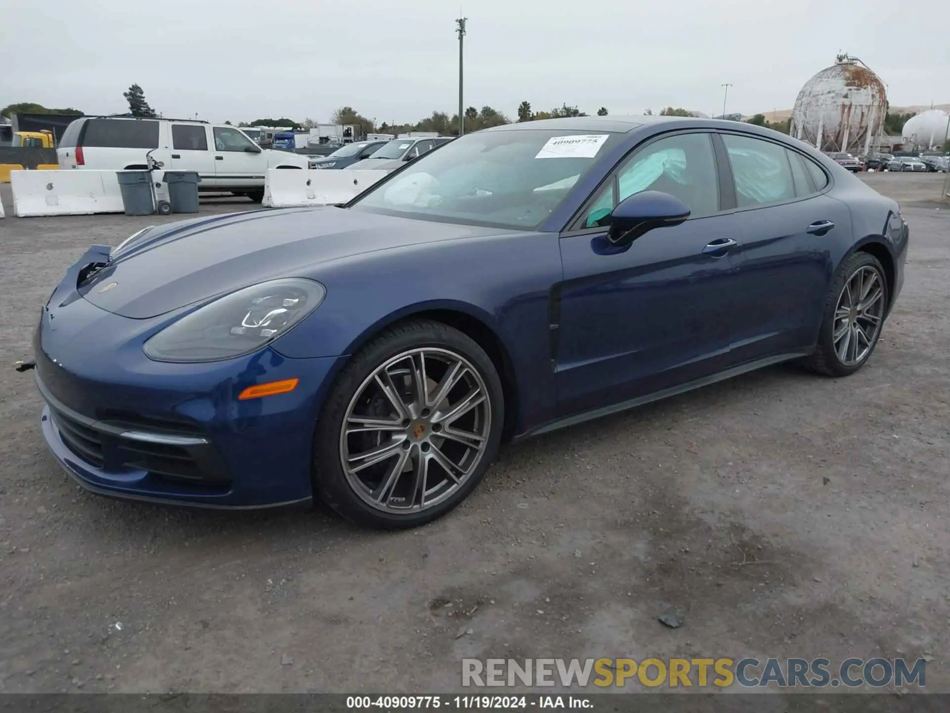 2 fotografías del automóvil dañado WP0AA2A76LL103936 PORSCHE PANAMERA 2020