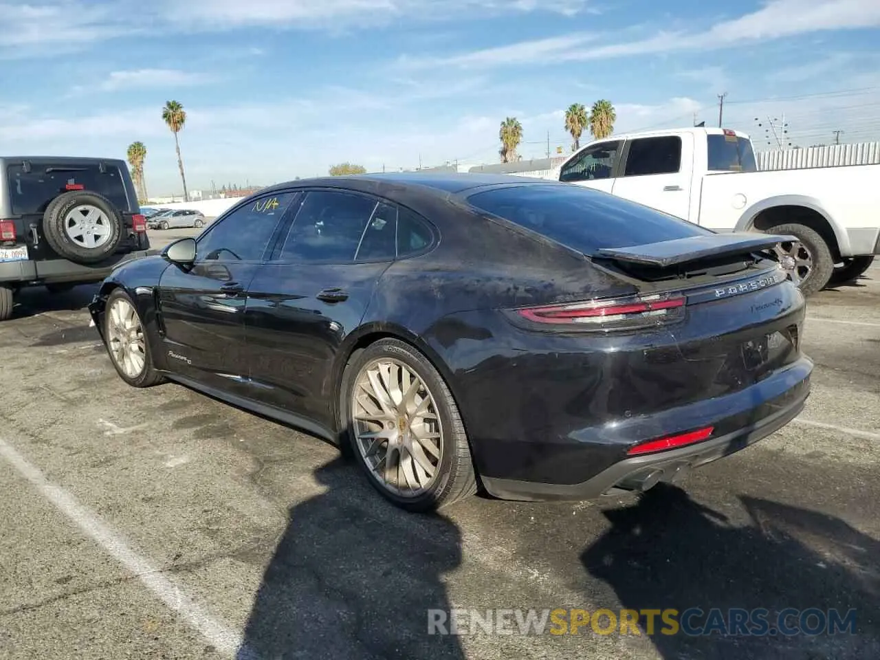 3 fotografías del automóvil dañado WP0AA2A7XLL103082 PORSCHE PANAMERA 2020