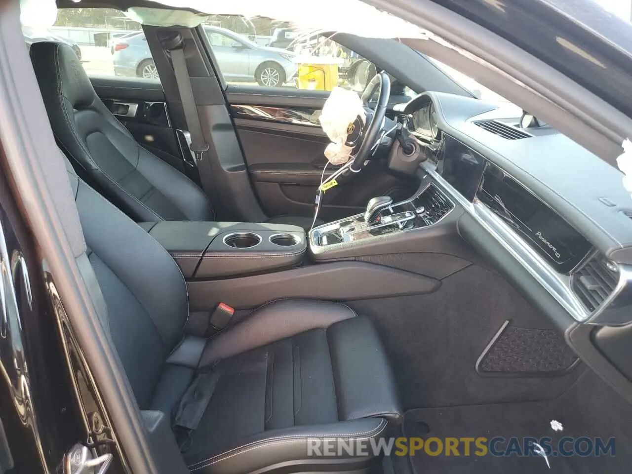 5 fotografías del automóvil dañado WP0AA2A7XLL103082 PORSCHE PANAMERA 2020