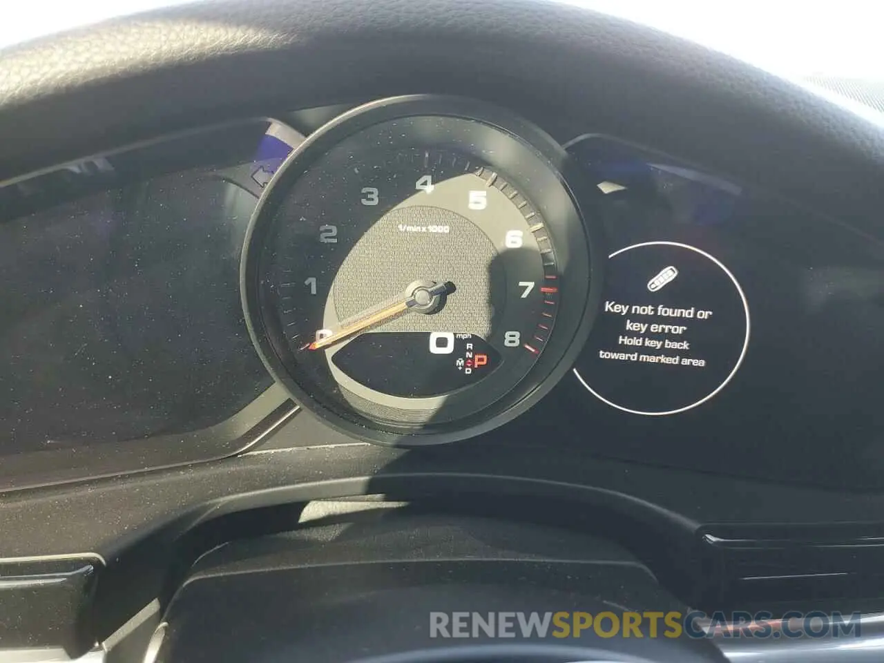8 fotografías del automóvil dañado WP0AA2A7XLL103082 PORSCHE PANAMERA 2020