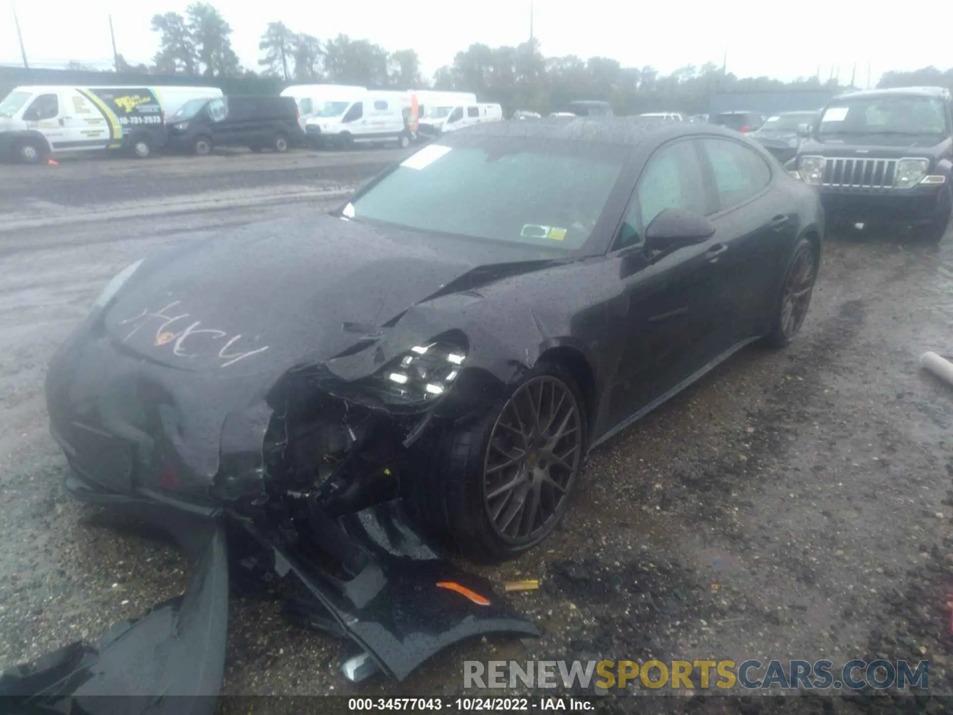 2 fotografías del automóvil dañado WP0AA2A7XLL104295 PORSCHE PANAMERA 2020