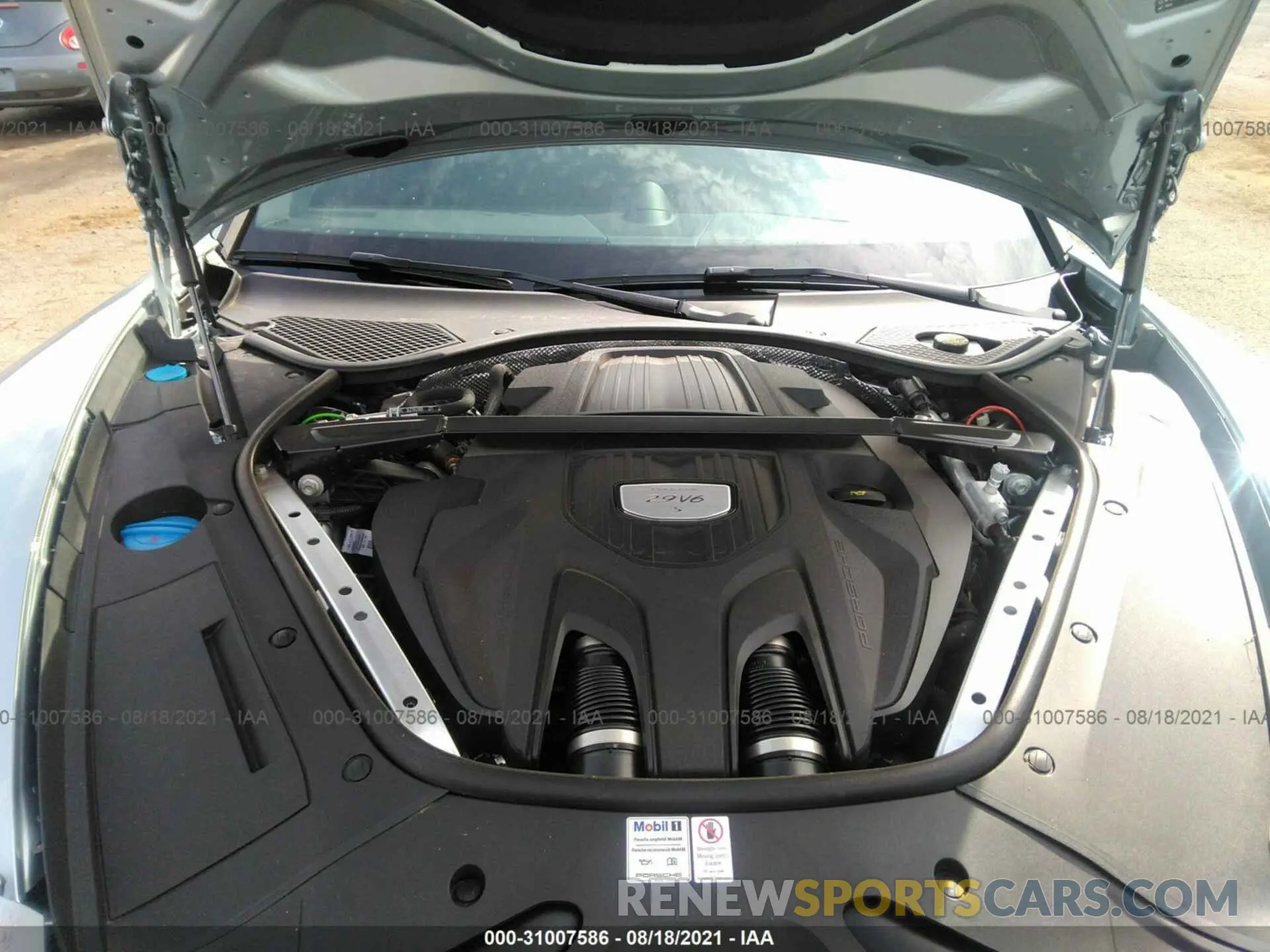10 fotografías del automóvil dañado WP0AB2A70LL140395 PORSCHE PANAMERA 2020